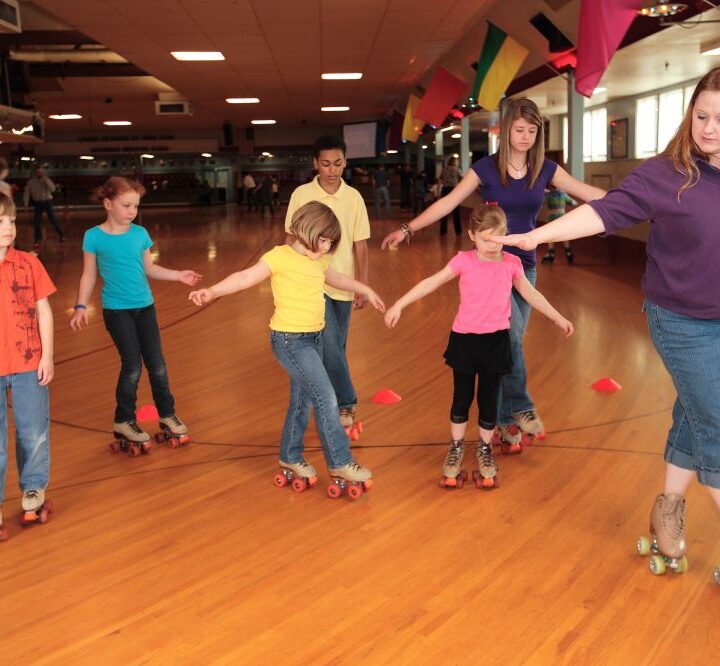 Why You Should Take Your Kids To The Oaks Park Roller Skating Rink