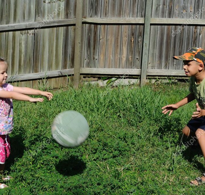 4 Summer Exercises To Do With Your Kids At Home