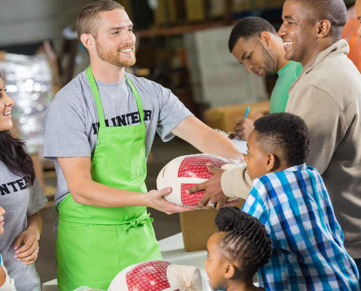 Family-Friendly Volunteer Opportunities In And Around Portland To Do With Your Kids This Summer