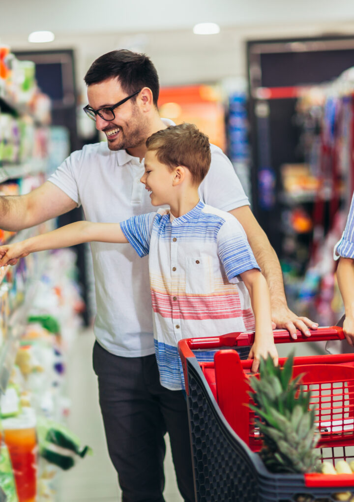 How To Save Money At The Grocery Store Without Losing Your Mind (Or Your Snacks)