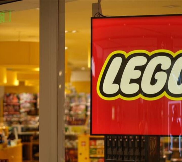 LEGO® Store Opening Soon At Bridgeport Village In Tigard